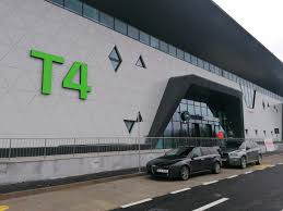 TURISM & INFRASTRUCTURĂ: Aeroportul Iași, motorul vacanțelor de iarnă. Pachetele de Crăciun și Revelion sunt „sold-out”, iar terminalul T4 funcționează la capacitate maximă